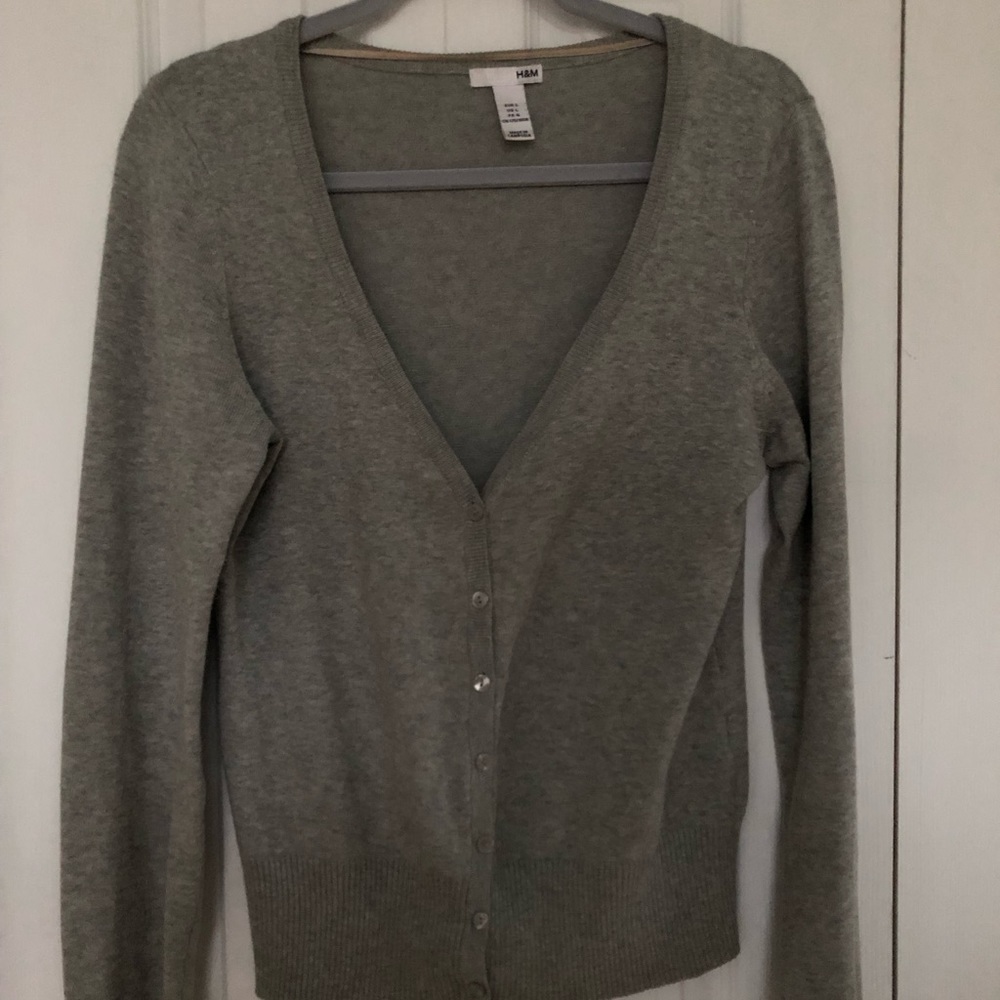 Grey H&M cardigan size large